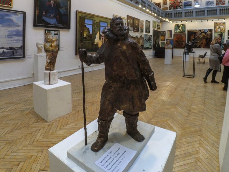 Осень 2018 в СПб СХ - скульптура, керамика YDXJ8957