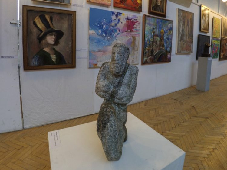 Осень 2018 в СПб СХ - скульптура, керамика YDXJ8978