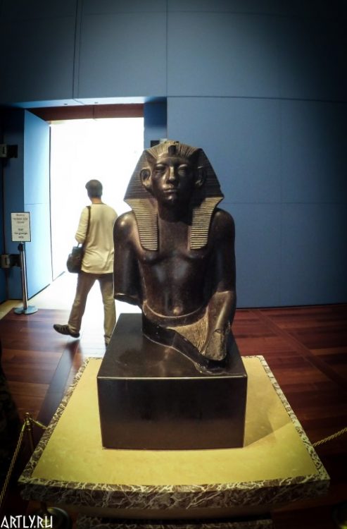 Фрагмент статуи Аменемхета III