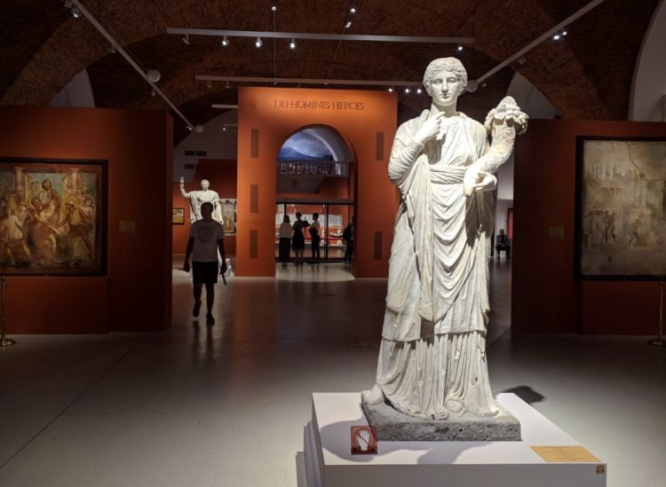 Выставка «Боги, Люди, Герои» из музеев Неаполя и Помпей